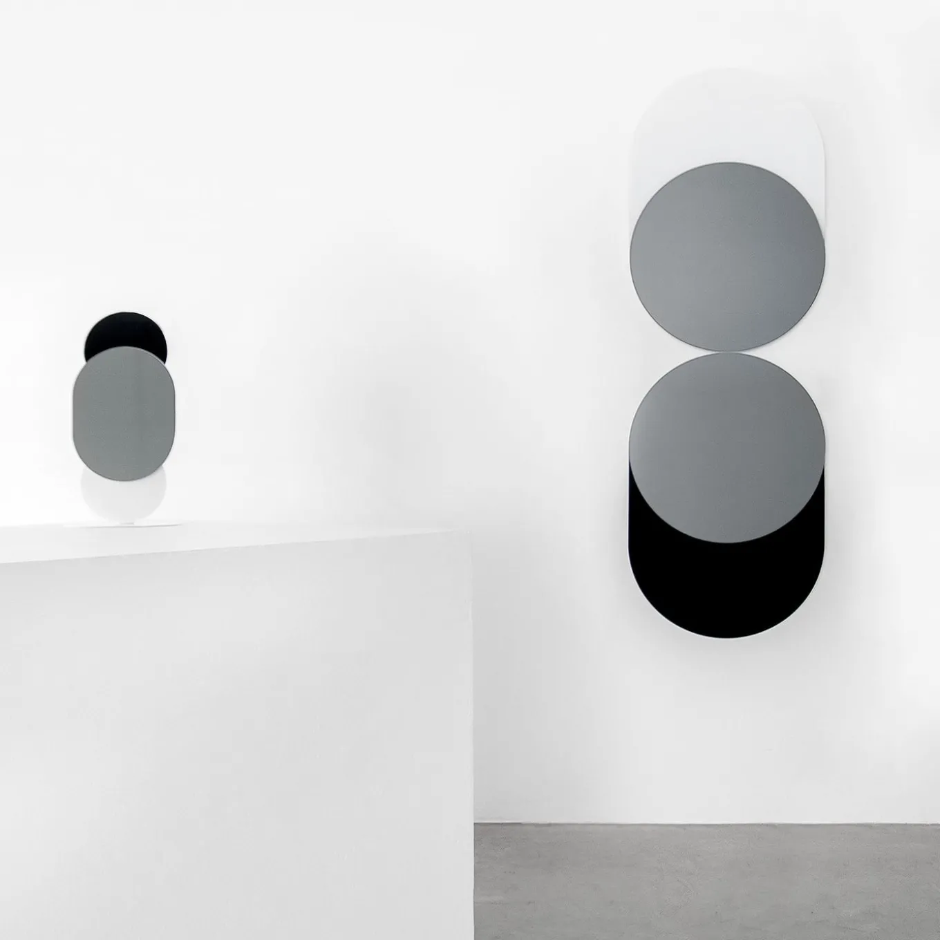 Equilibrista Collection Exposure Variation Tabletop Mirror