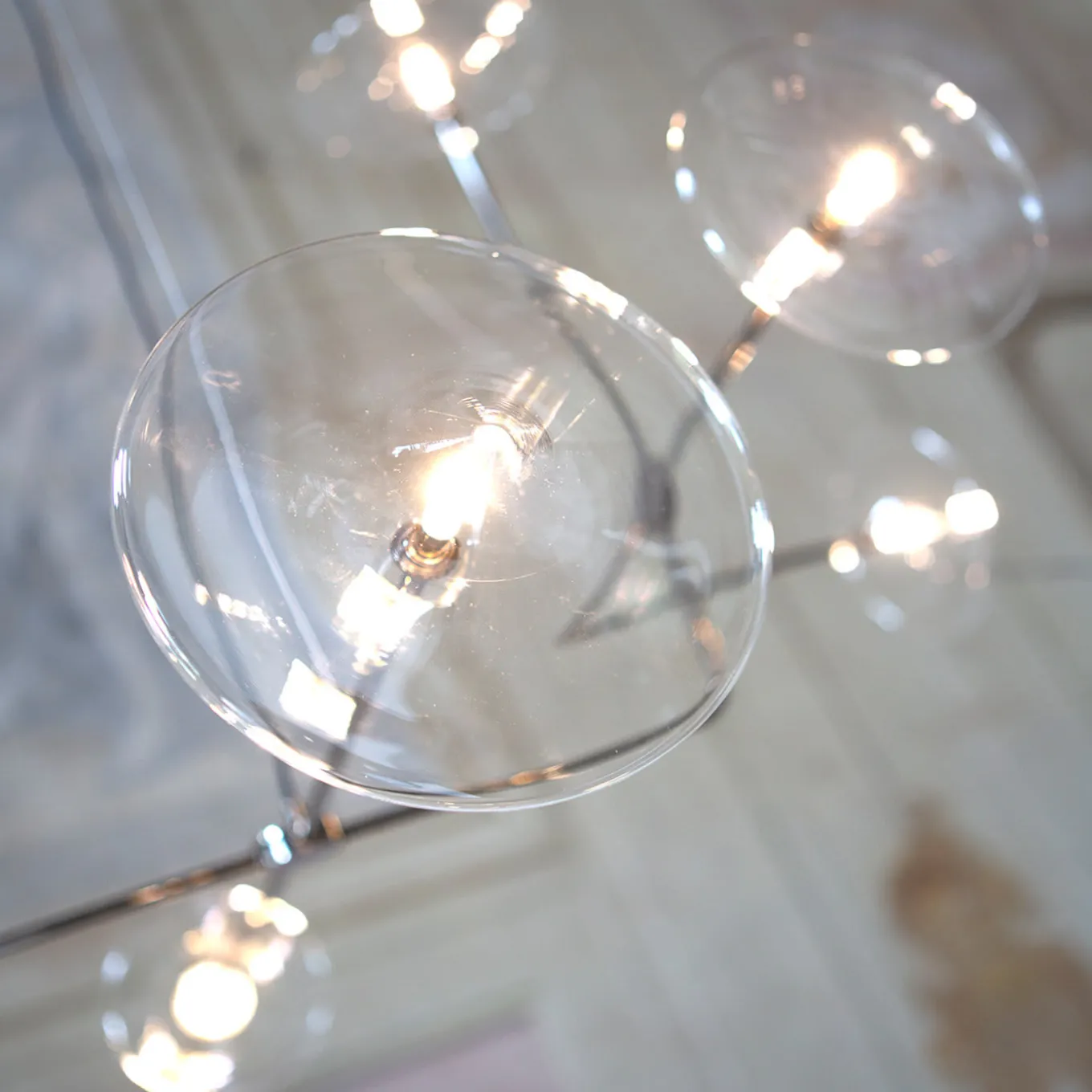 Essenza Modern Black Metal 8 Light Glass Chandelier