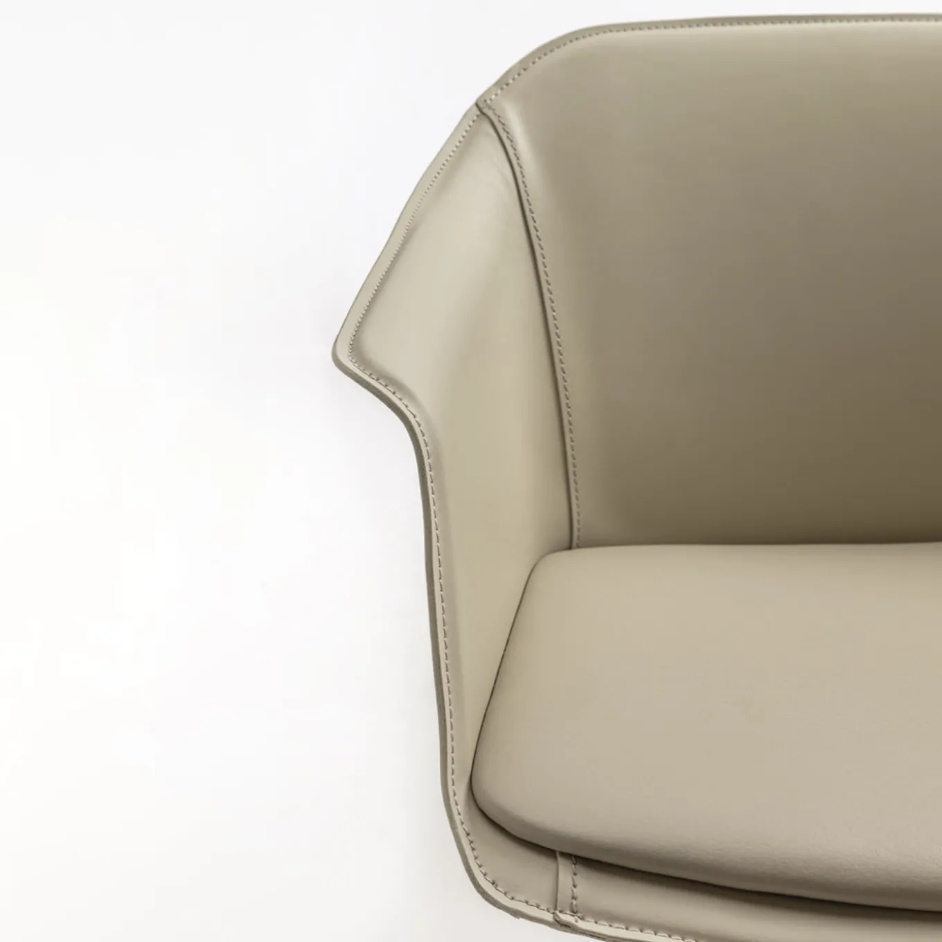 Eva Leather swivel chair