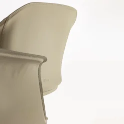 Eva Leather swivel chair