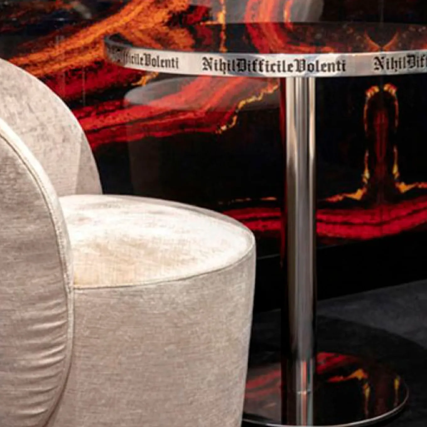 F58 round Bistro Table