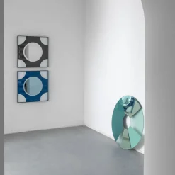 Figure M1 Blue Mirror