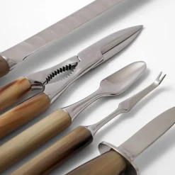 Fish and Shellfish Deluxe Cutlery Set in Natural Horn