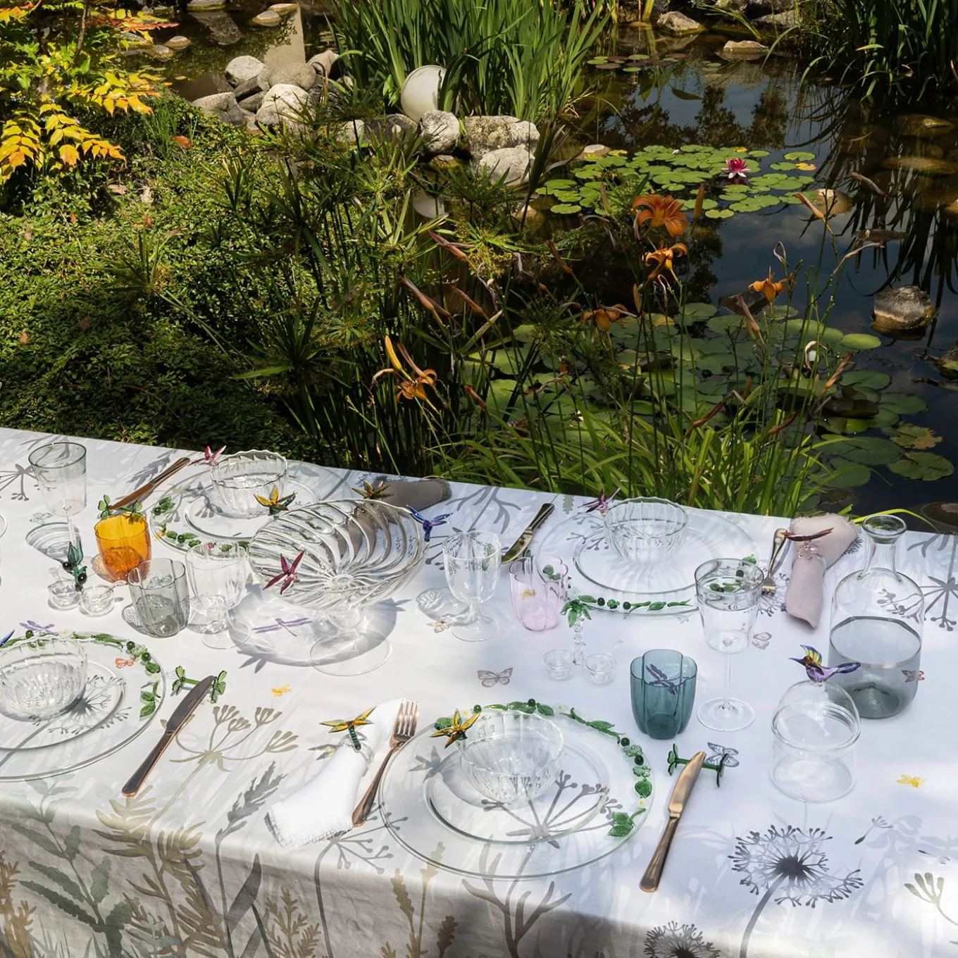Flora Handcrafted Glass Service Plate