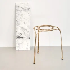 FLOW SCULPTURAL GOLD STOOL