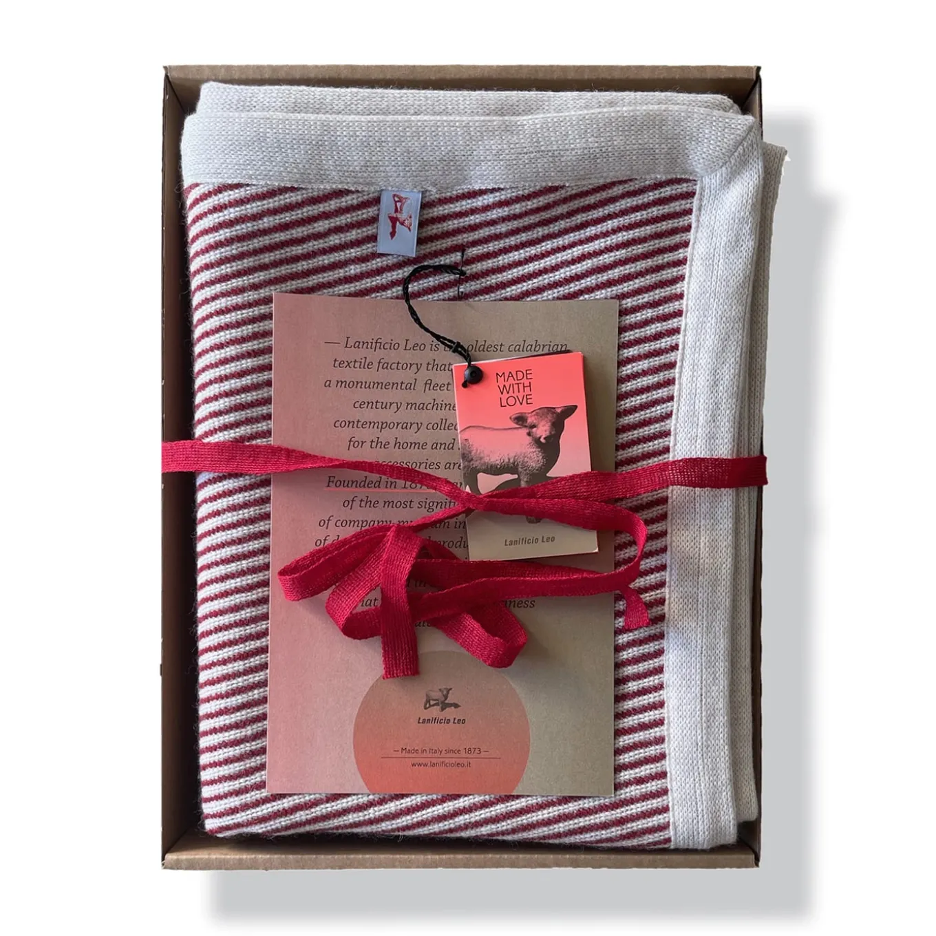 Flux 02-03 Blanket by Esther Van Schuylenbergh