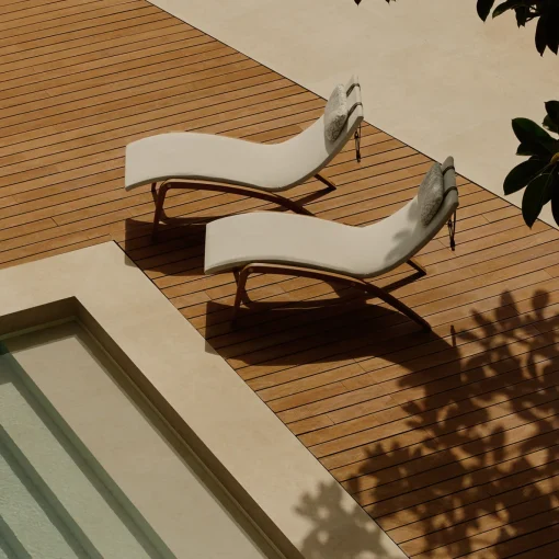 Foil off white fabric with cushion Outdoor Chaise Lounge