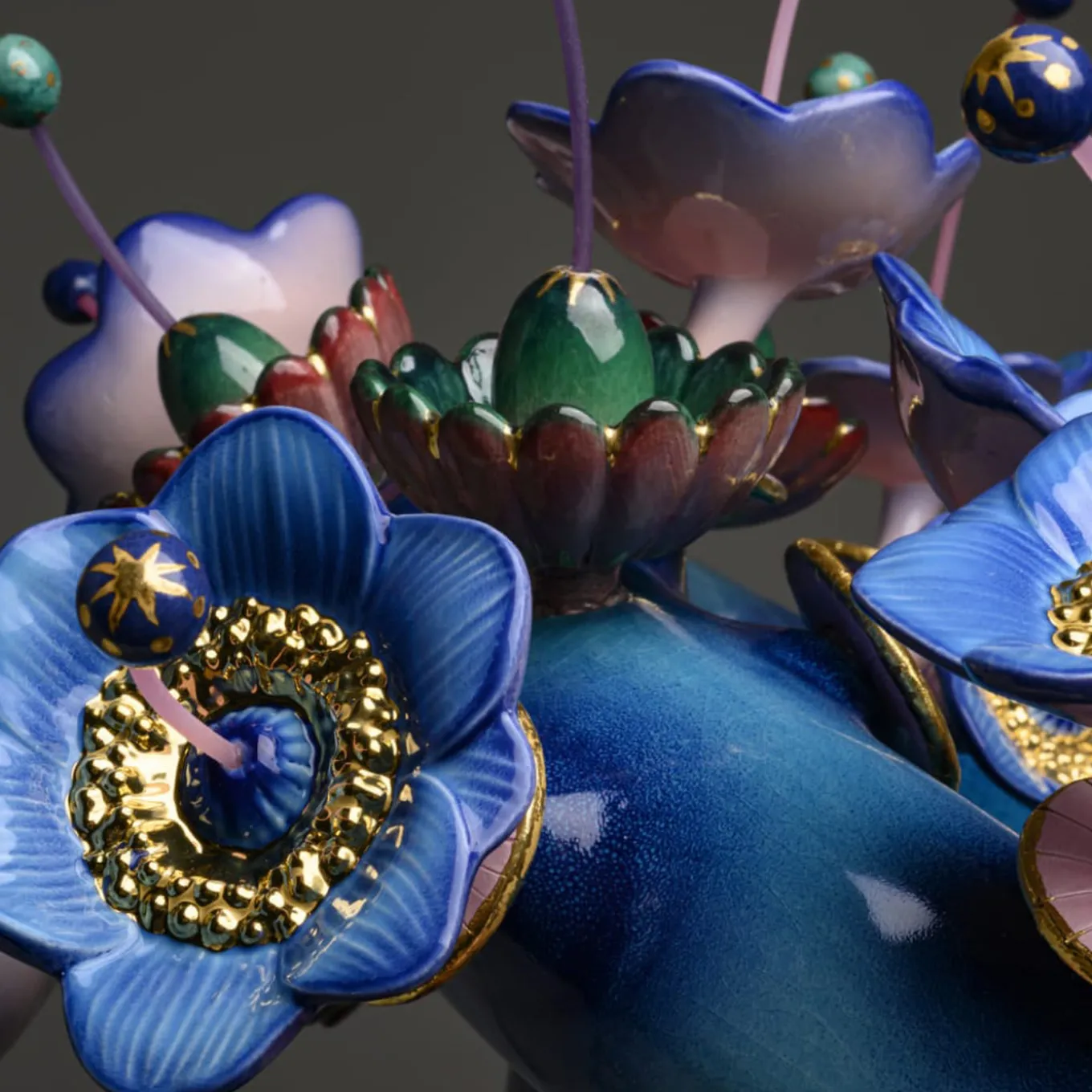 Forget Me Not Amphora