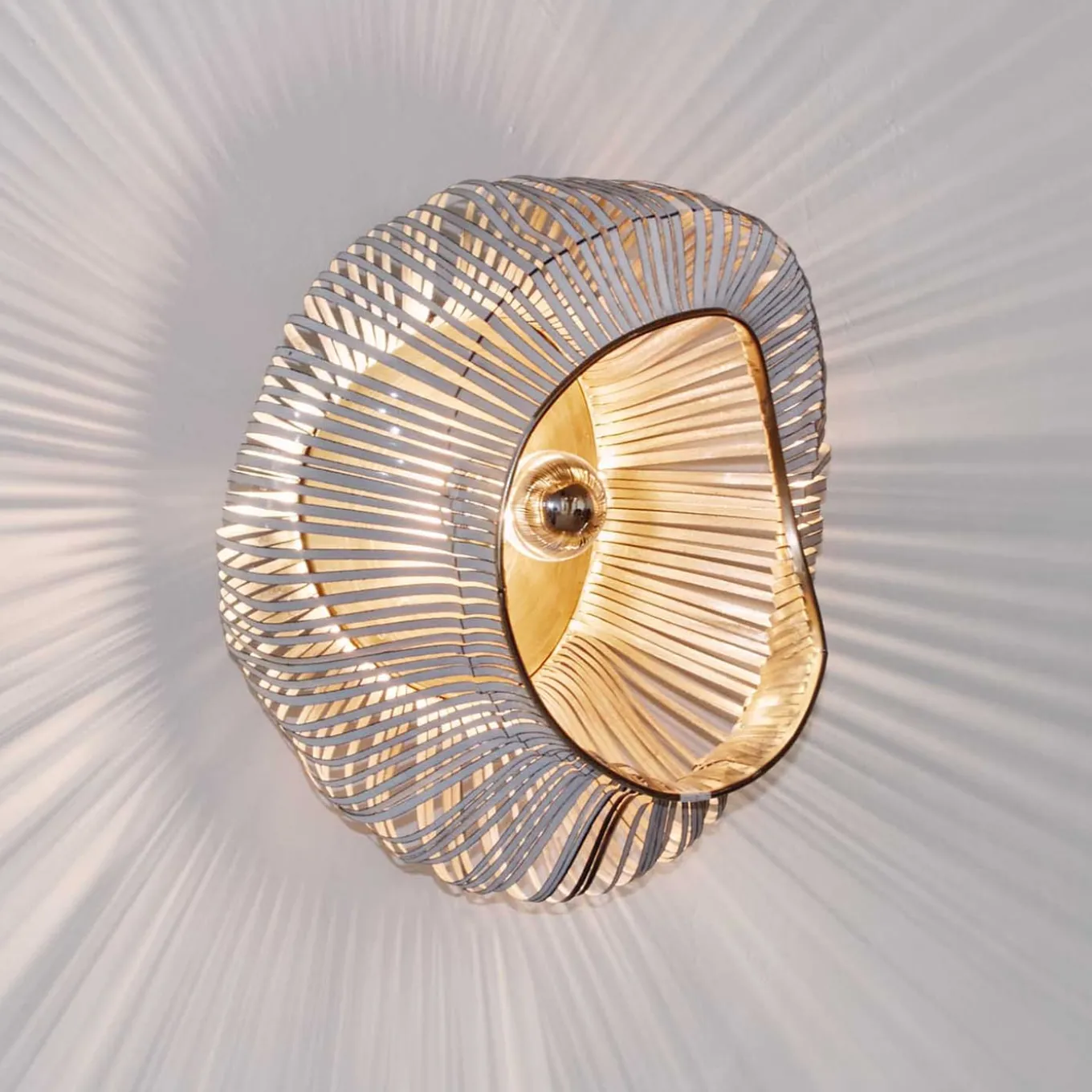 Fuga Wall Lamp