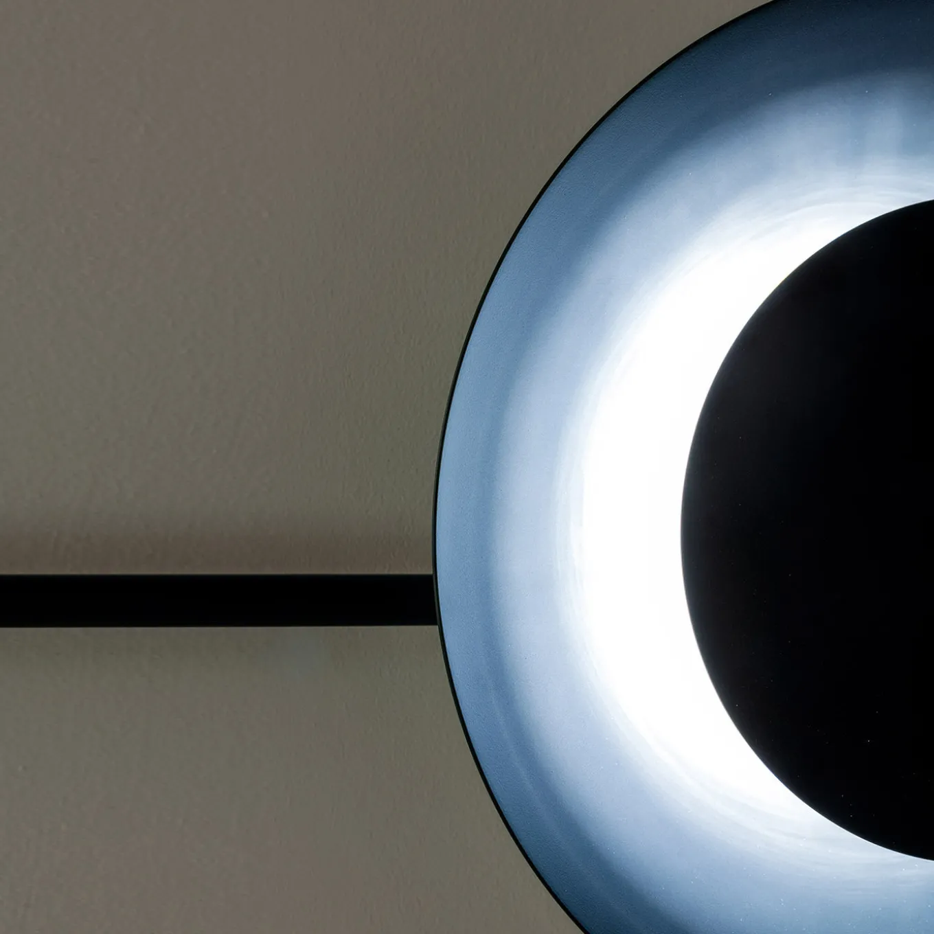 Gaia Black Iron Cenere Wall Lamp