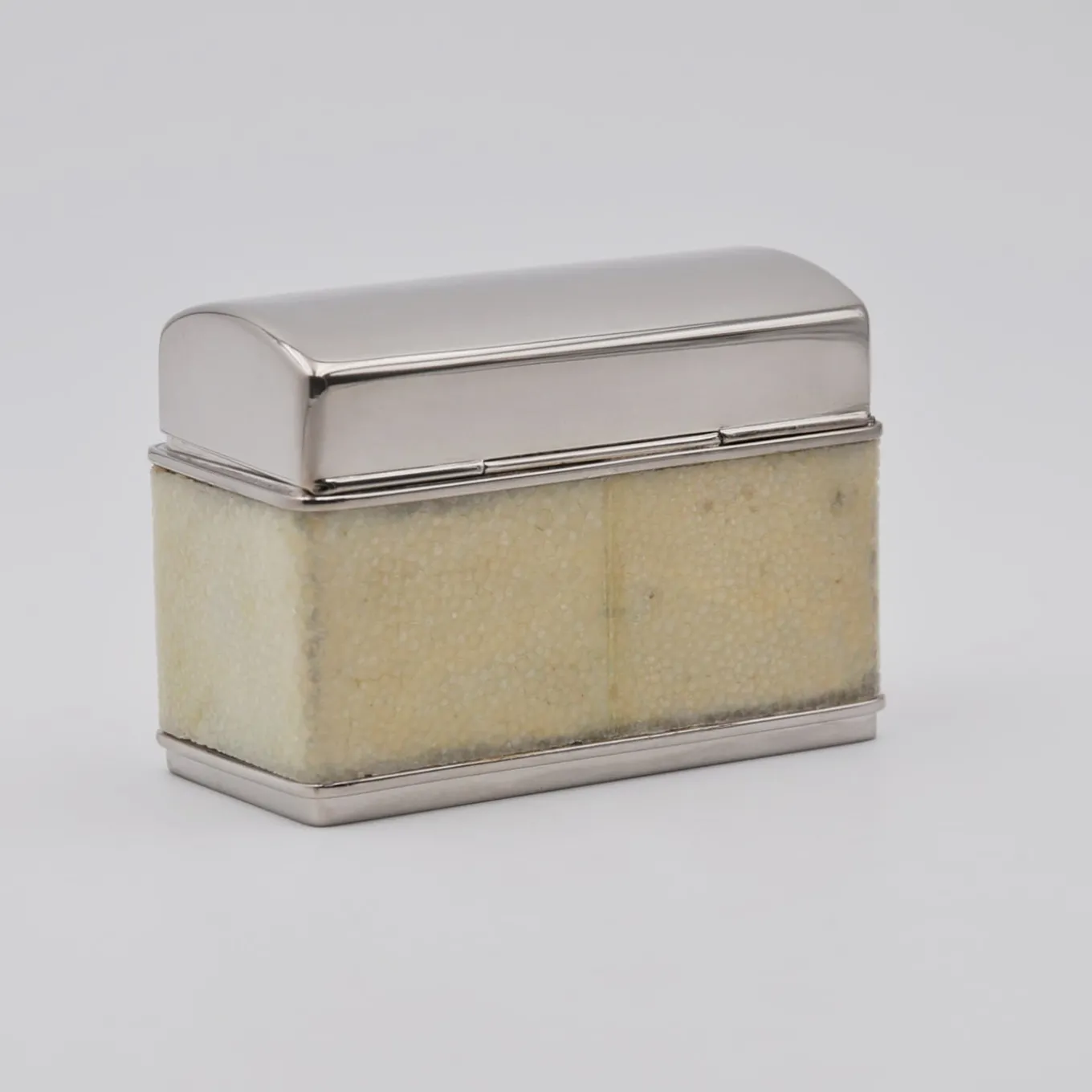 Galucharme Light-Green Shagreen Cigarette Holder by Nino Basso