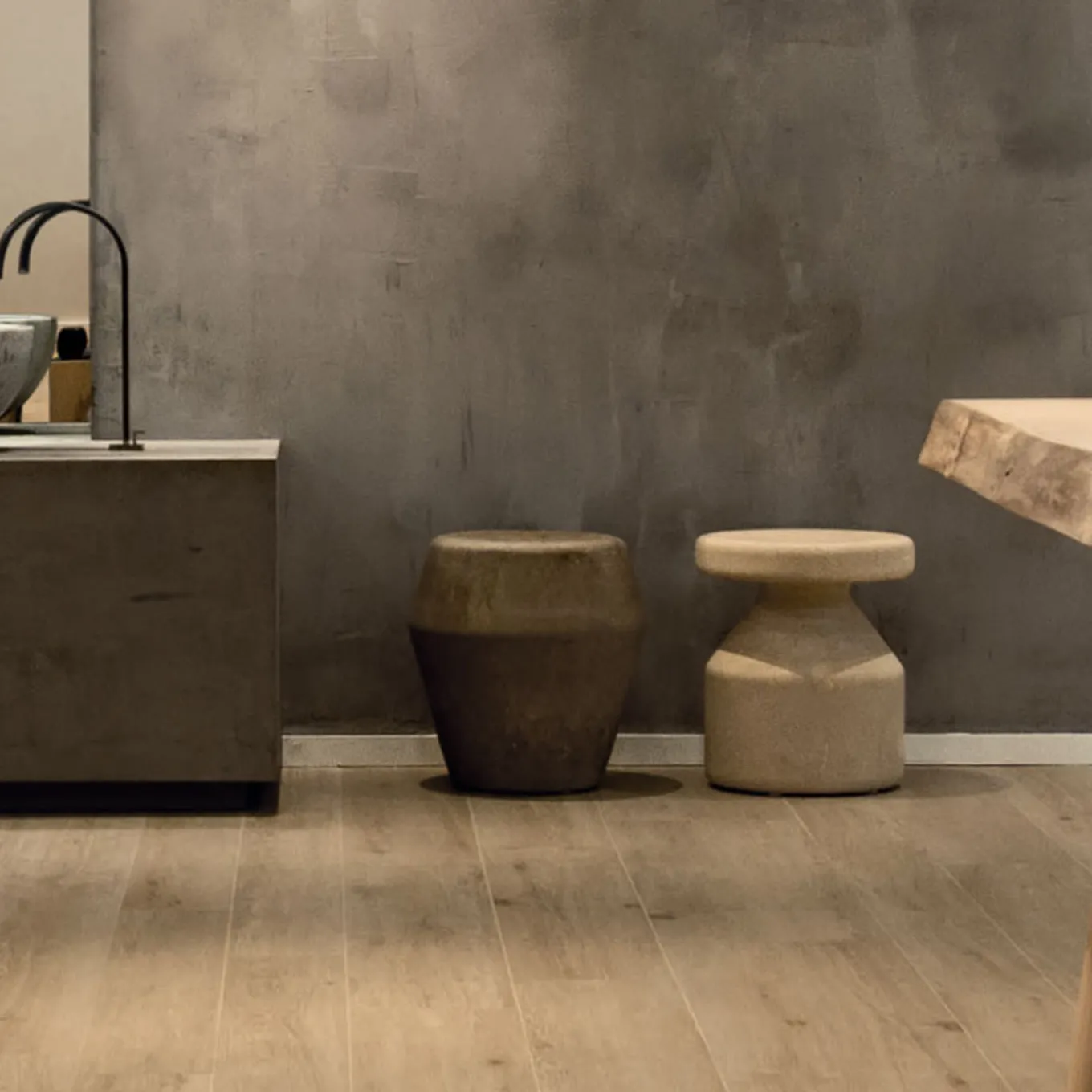 Gas Stool by Giulio lacchetti