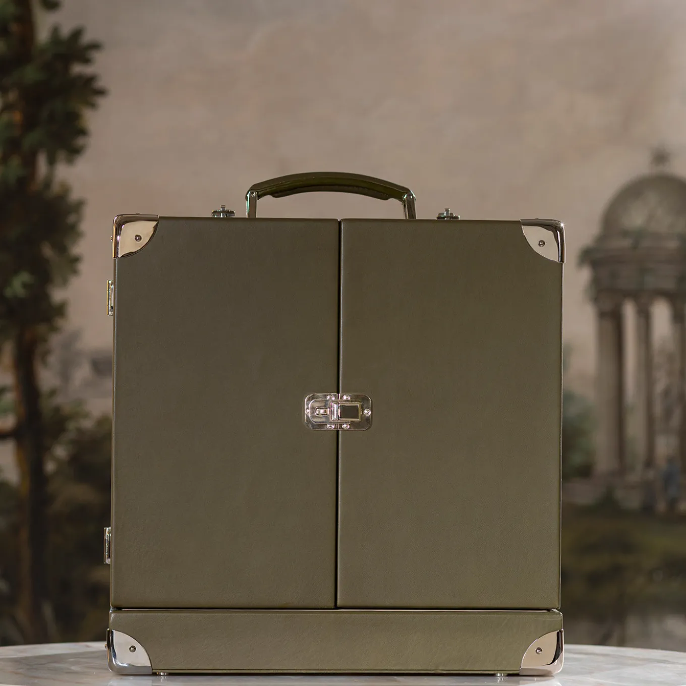 Geneve Watches Trunk in Green Leather