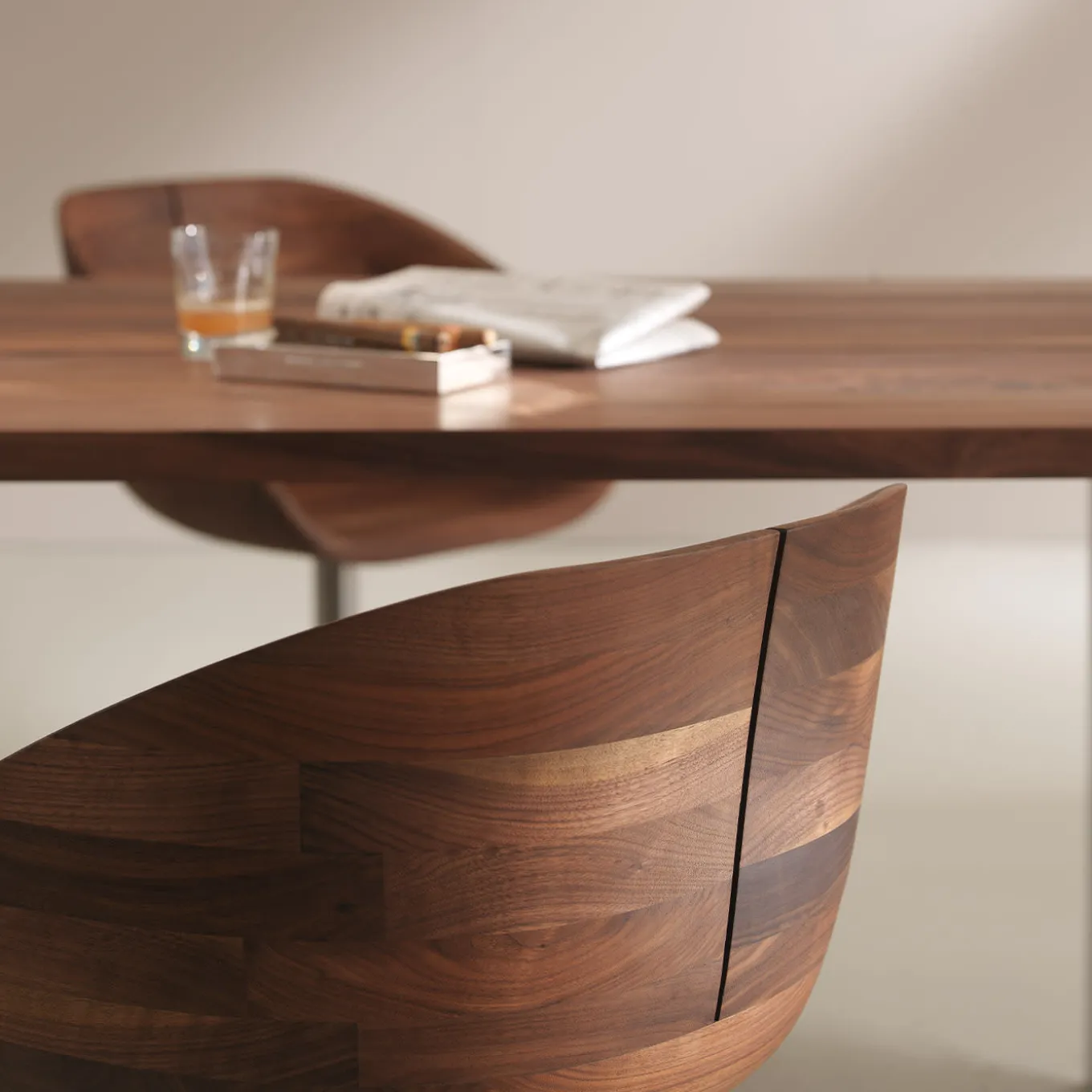 Gioconda Swivel Walnut Chair by C.R. & S. Riva 1920
