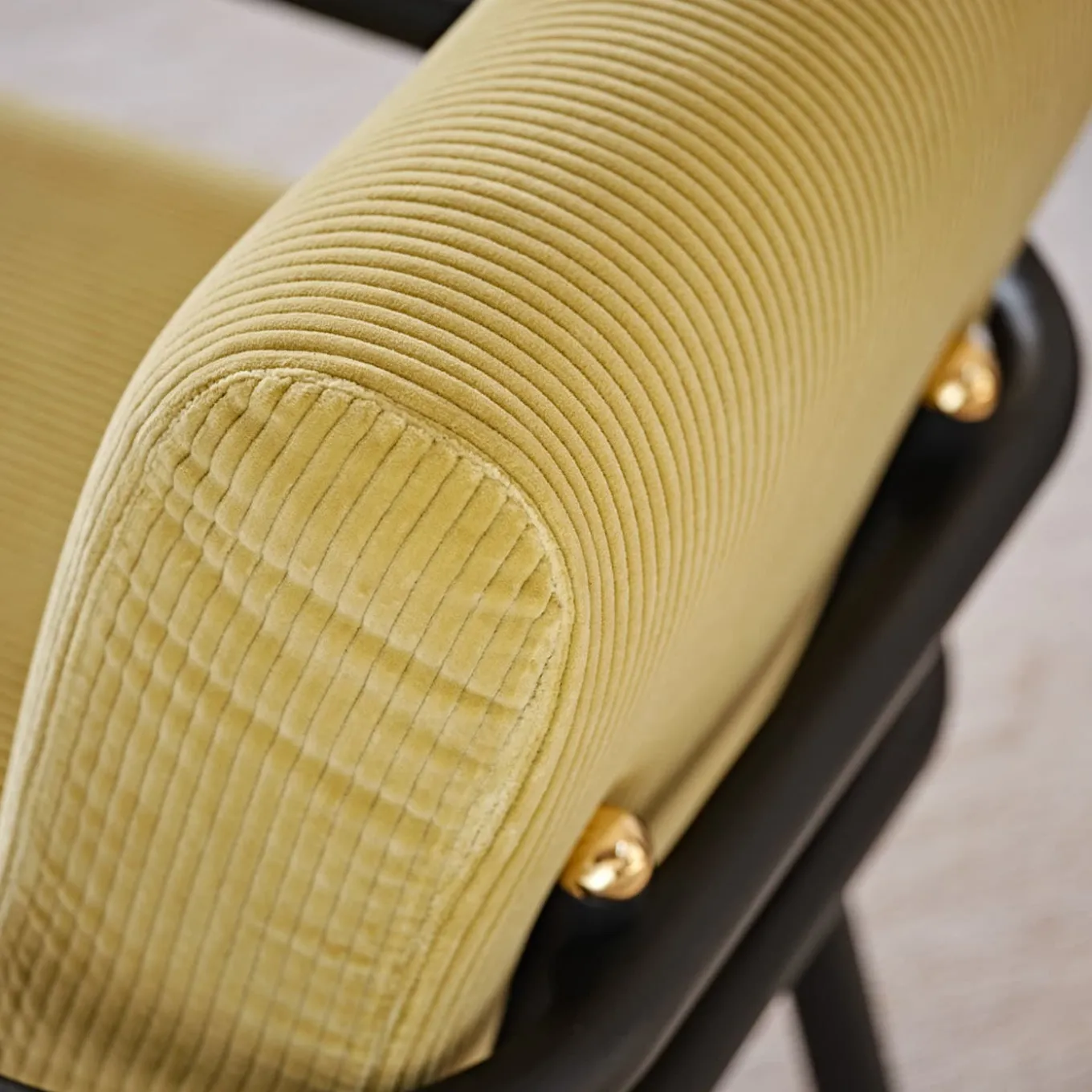 Girò Moka & Yellow Lounge Chair