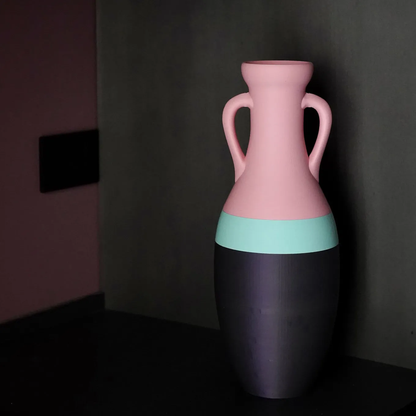 Giulio Cesare XL Black Light Blue And Pink Amphora