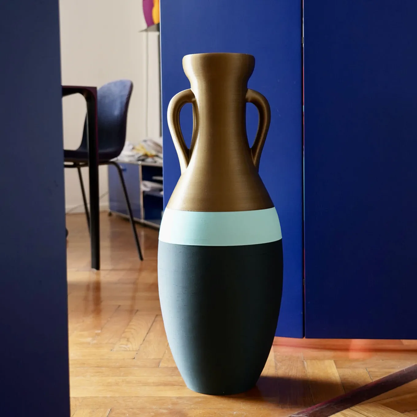 Giulio Cesare XXL Black Light Blue And Bronze Amphora