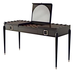 Glamour Vanity