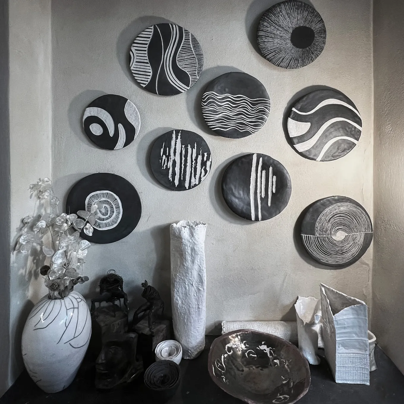 Gob 5 Black and White Ceramic Plate