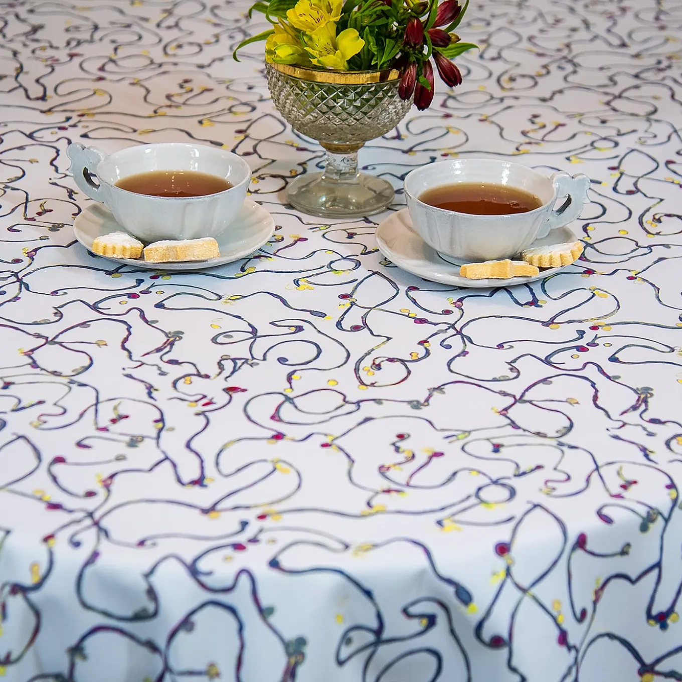 Gocce di Luce White Tablecloth