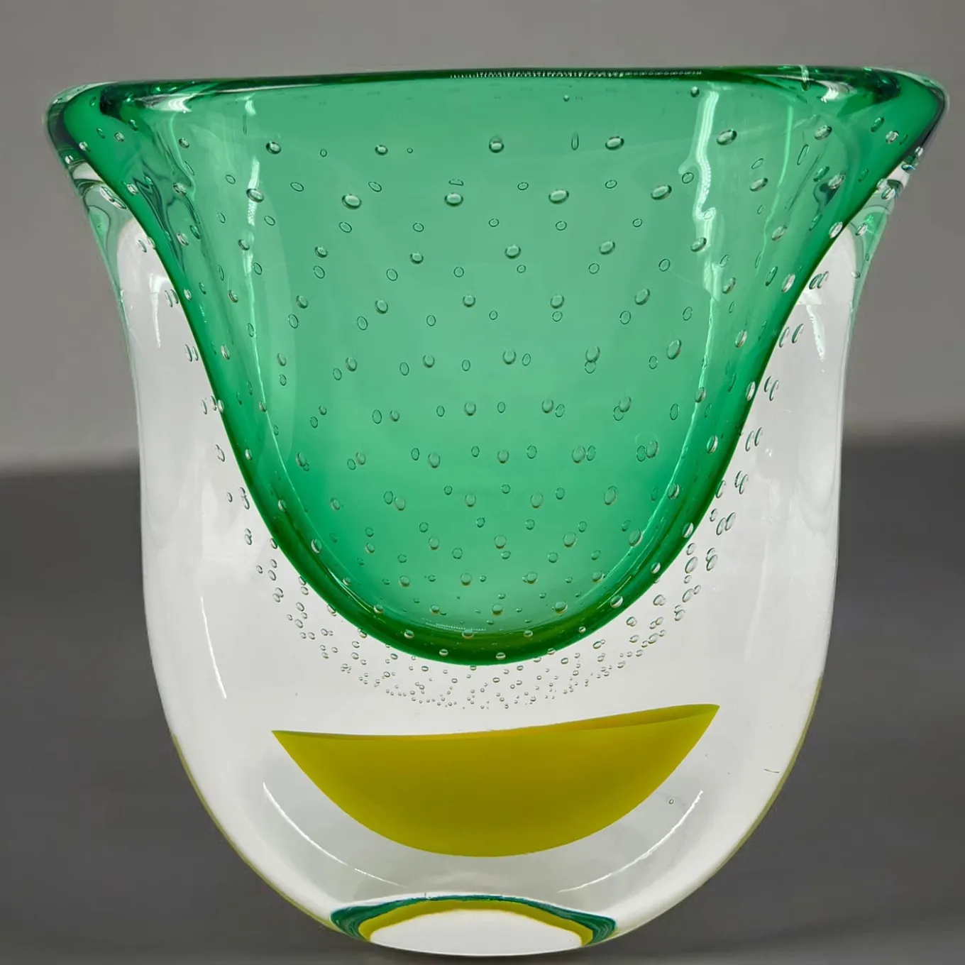 Gran Sommerso Green & Yellow Murano Glass Sculptural Vase