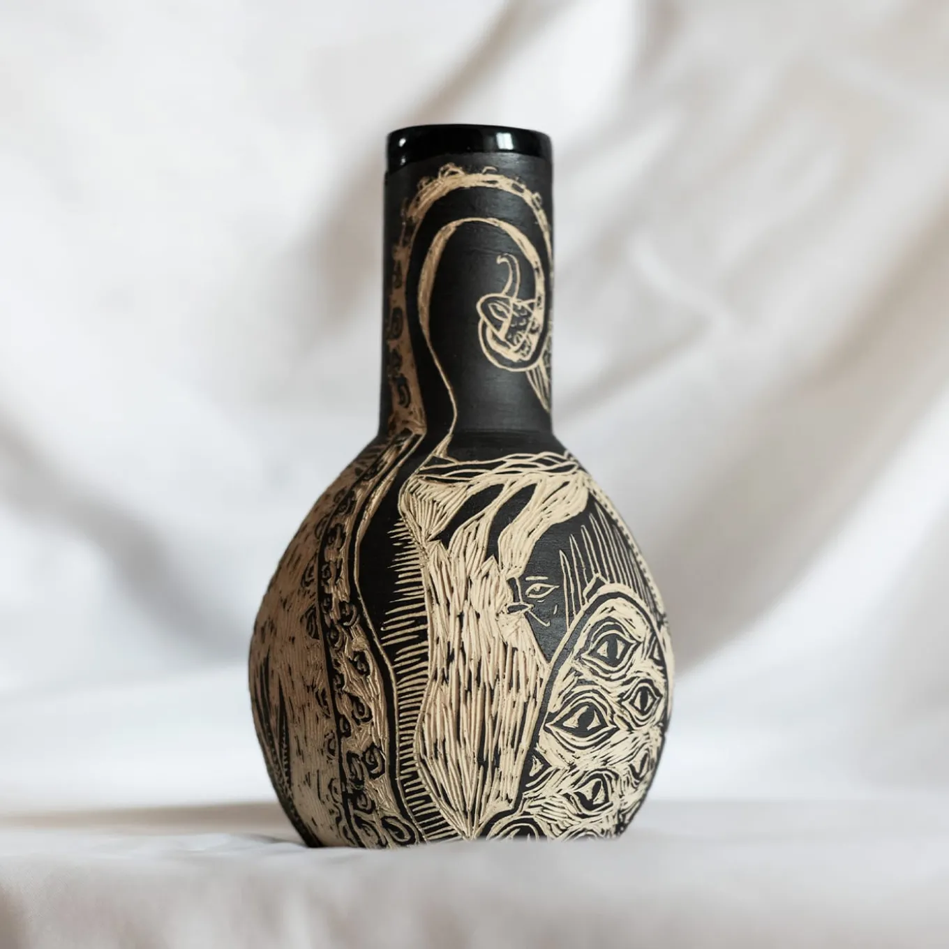 Granchio Beige and Black Grès Small Vase