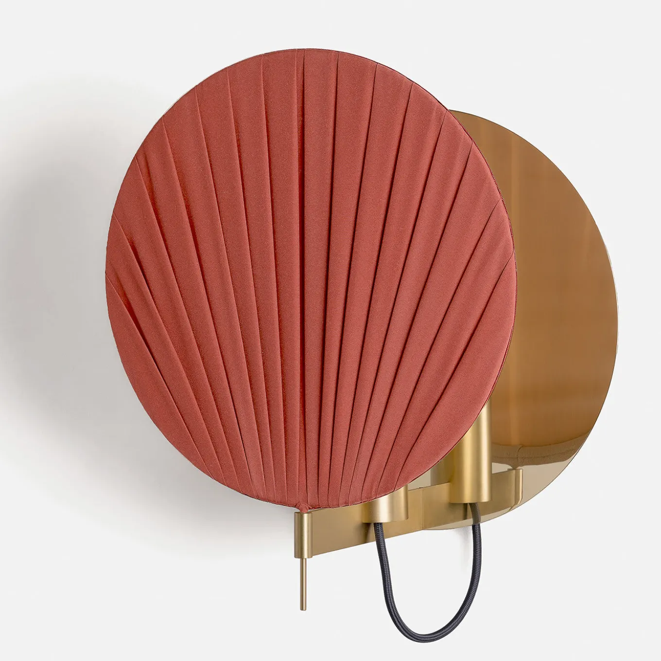 Guinea Wall Lamp - Brick