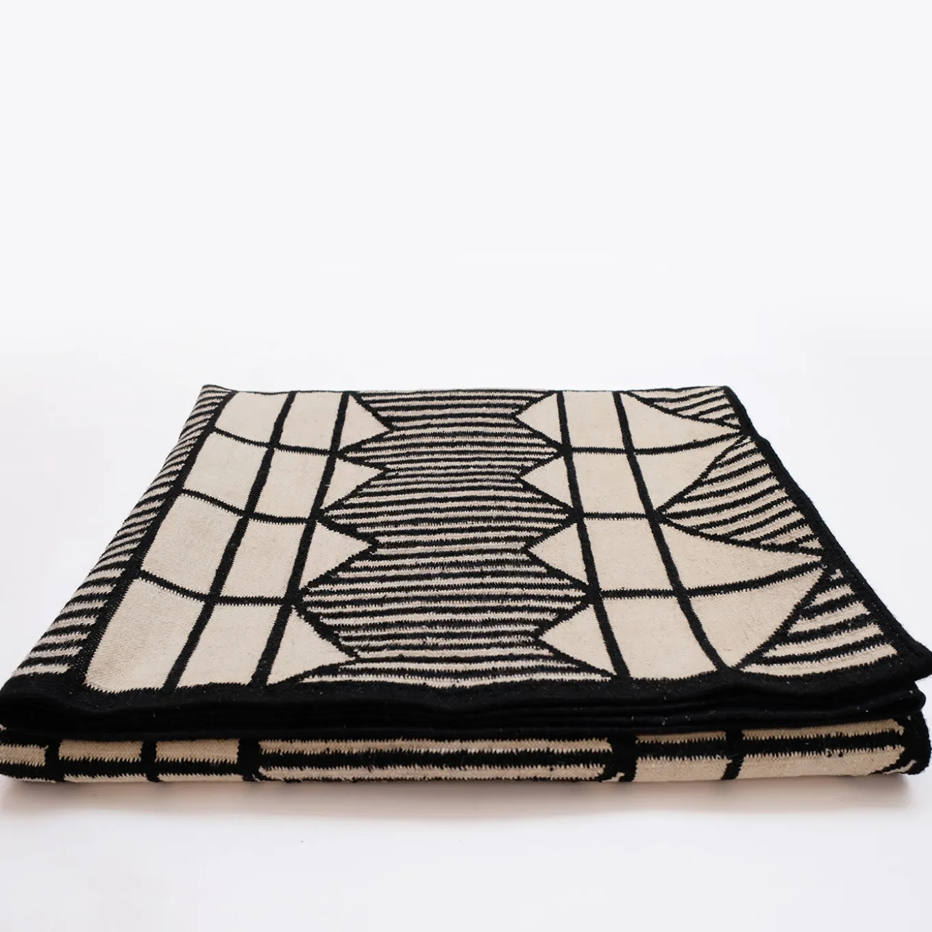 Hatches Rug Black Multicolor