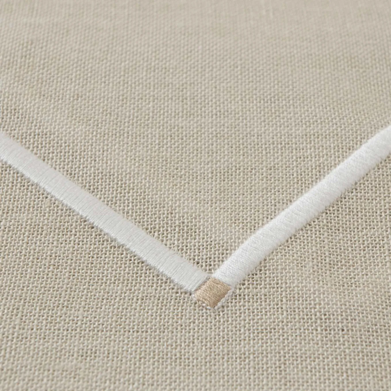 Havana Linen Tablecloth