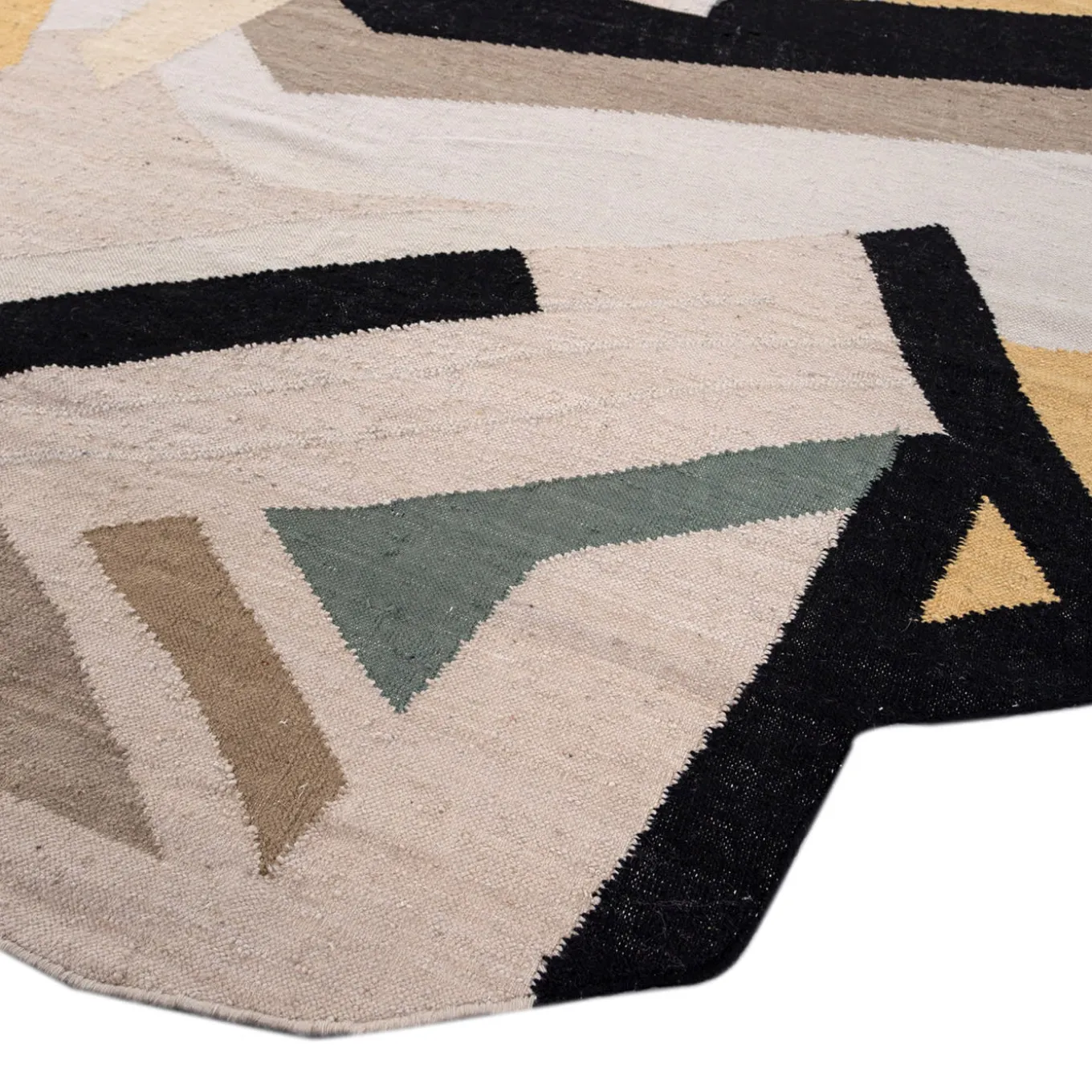 Heritage-Inspired Antique White & Ebony Flat Weave Rug