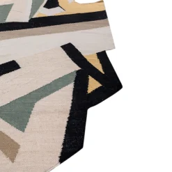 Heritage-Inspired Antique White & Ebony Flat Weave Rug