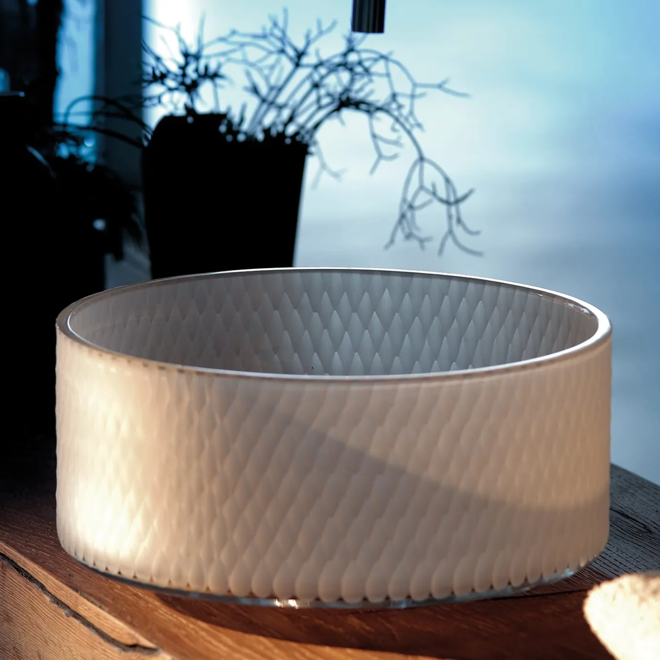 Hexagon Crystal Washbasin