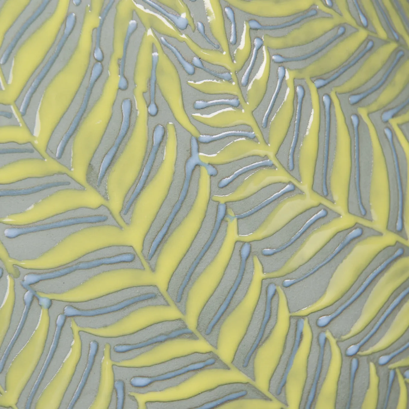 High Fern Bottle with Gress Base