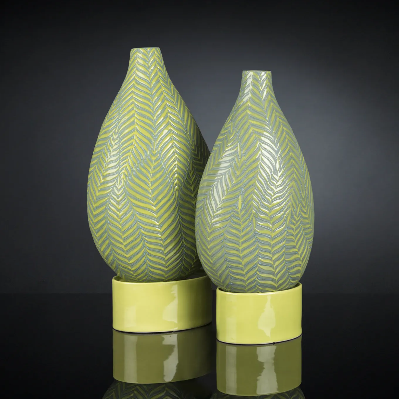 High Fern Bottle with Gress Base