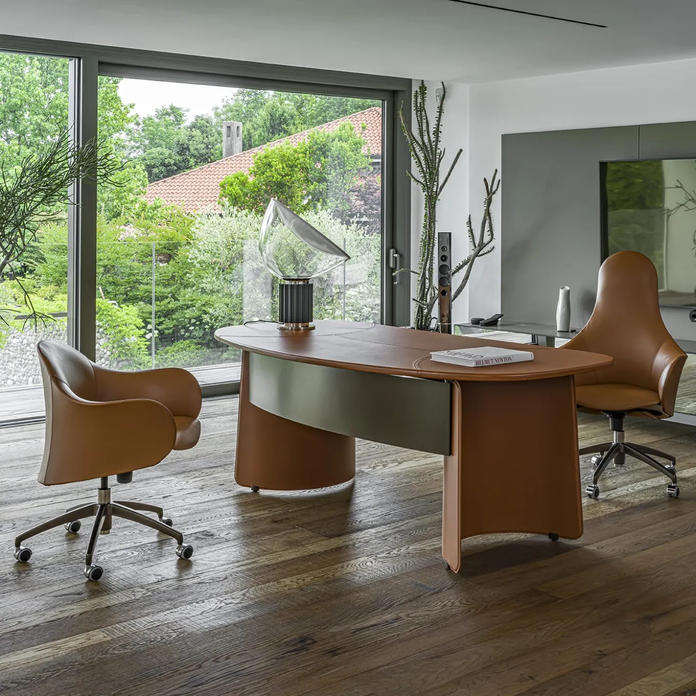 Hipod Swivel Base Chair by Giulio Manzoni