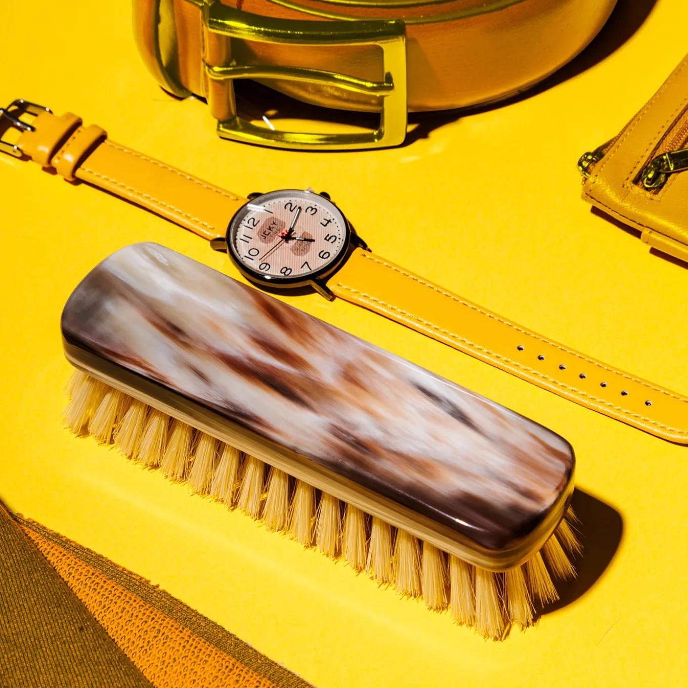 Horn Garment Brush