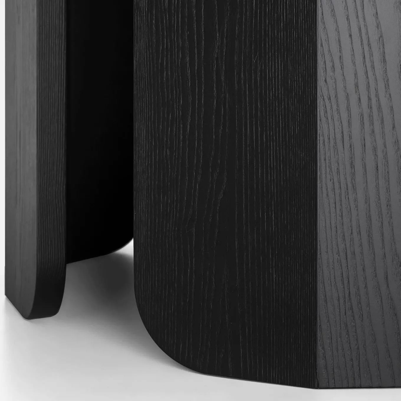 Huli Black Dining Table