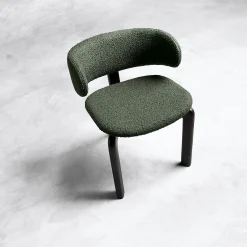 Hunt Green Chair by Dainelli Studio