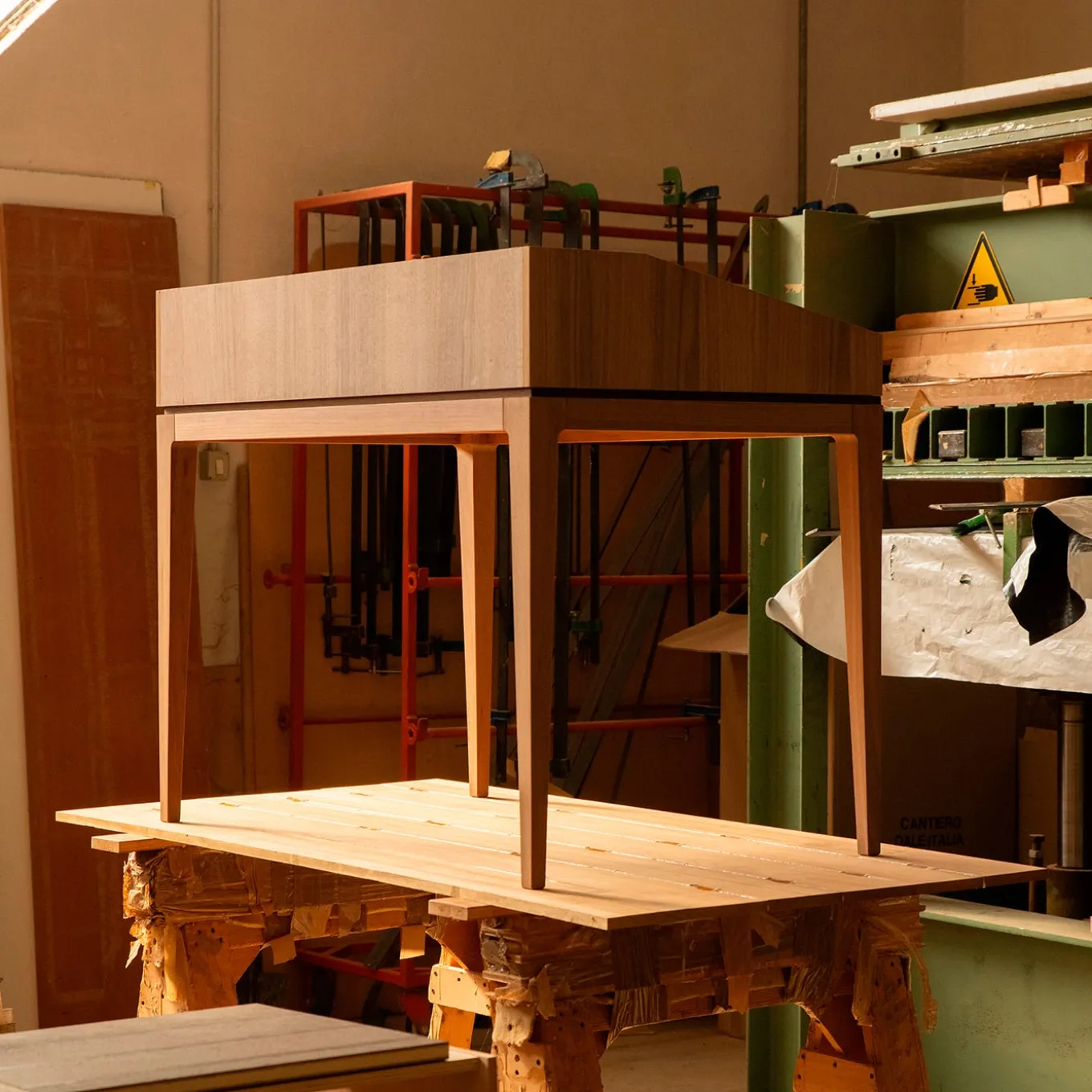 Ideale writing desk #1