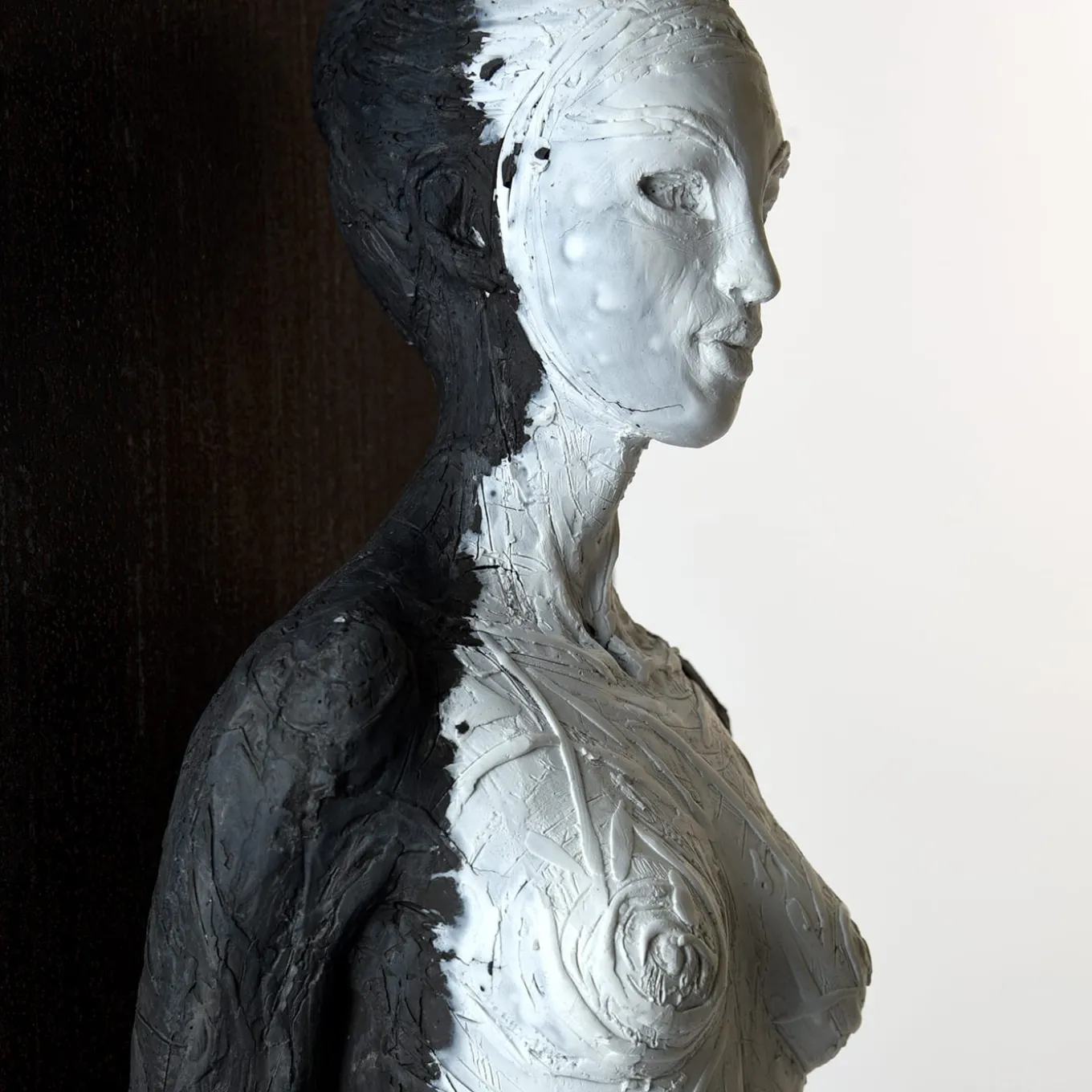 #Ihope White And Black Steel Sculpture