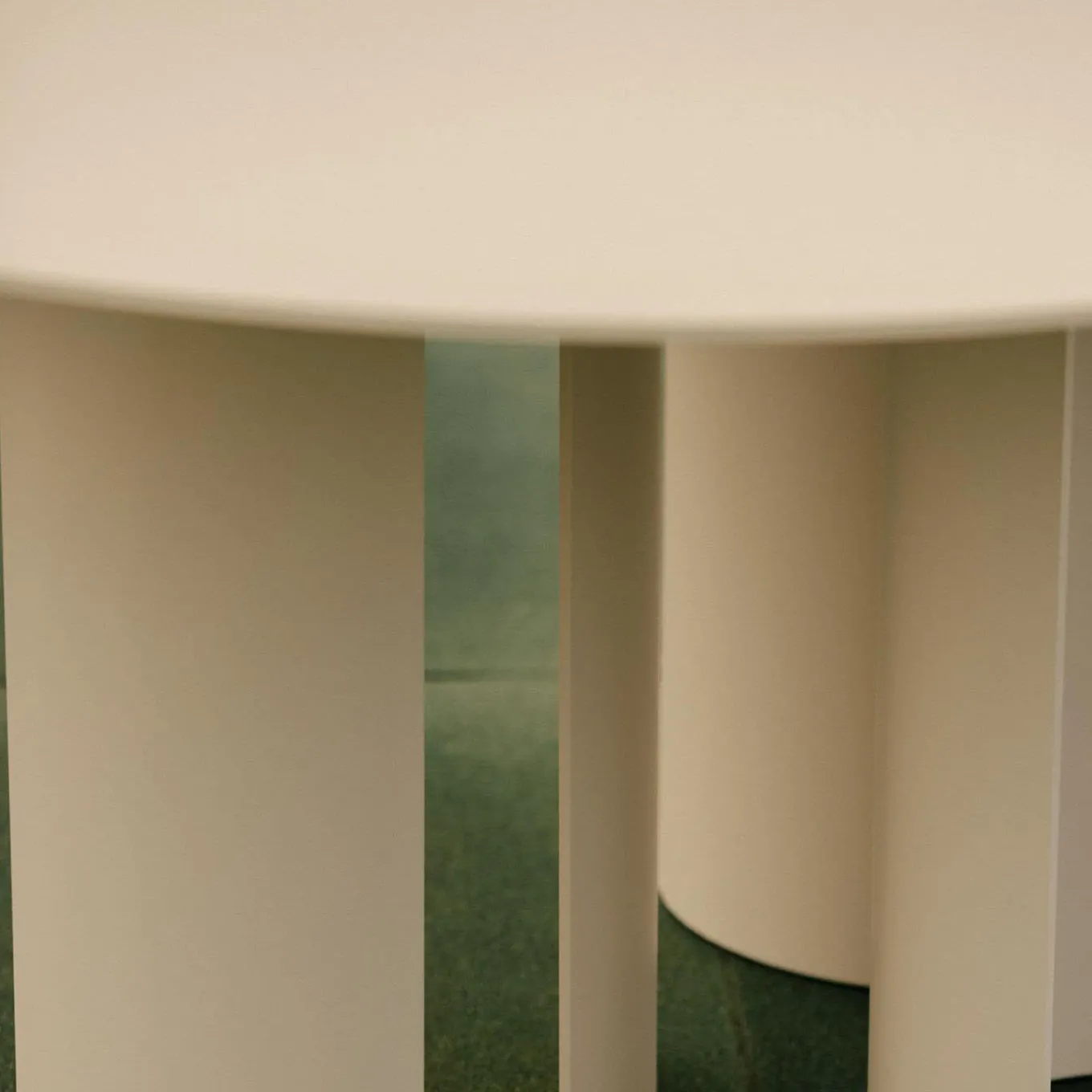 India Sasso Light Yellow Metal In & Outdoor Dining Table