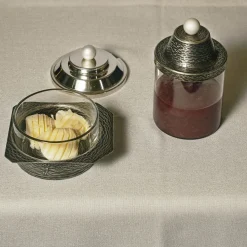Iside Bronze Jar