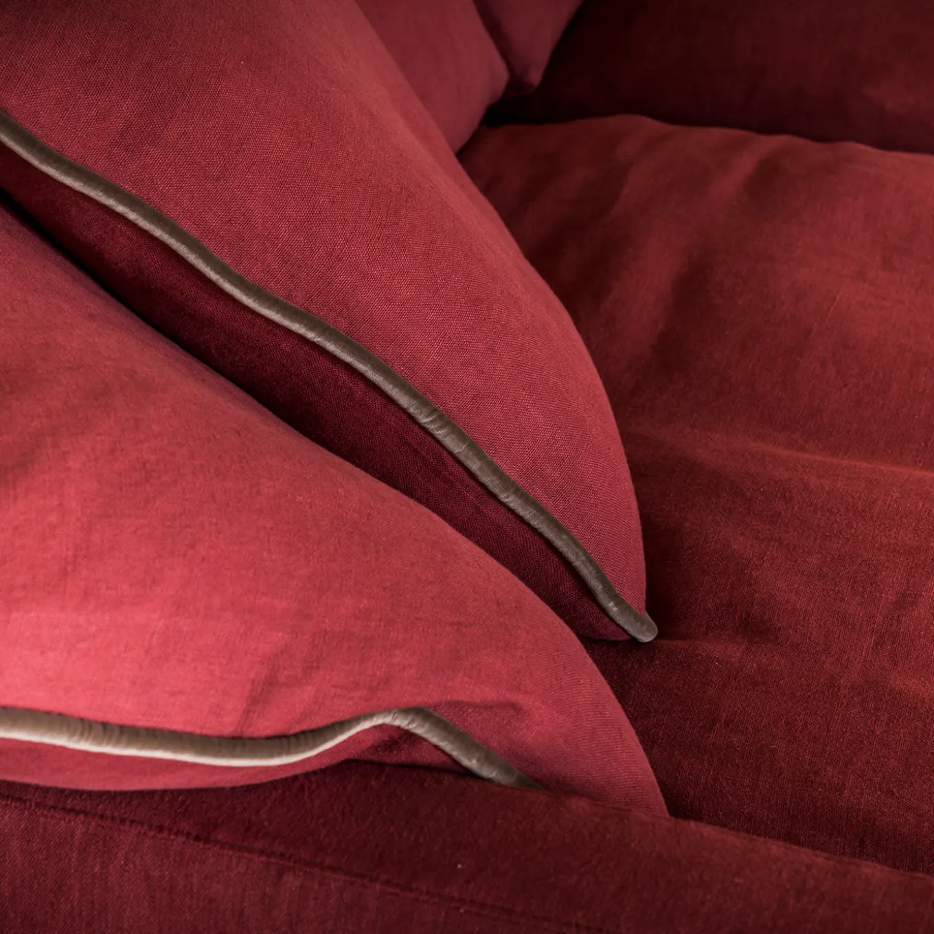 Island Bordeaux Sofa