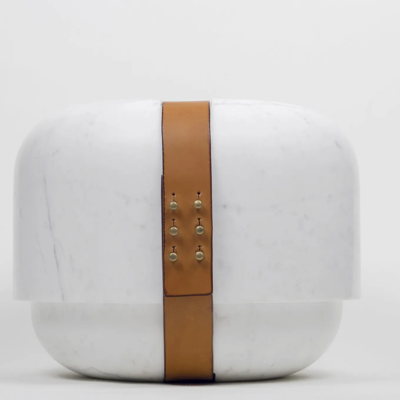 Istanti Inclusi Round Container