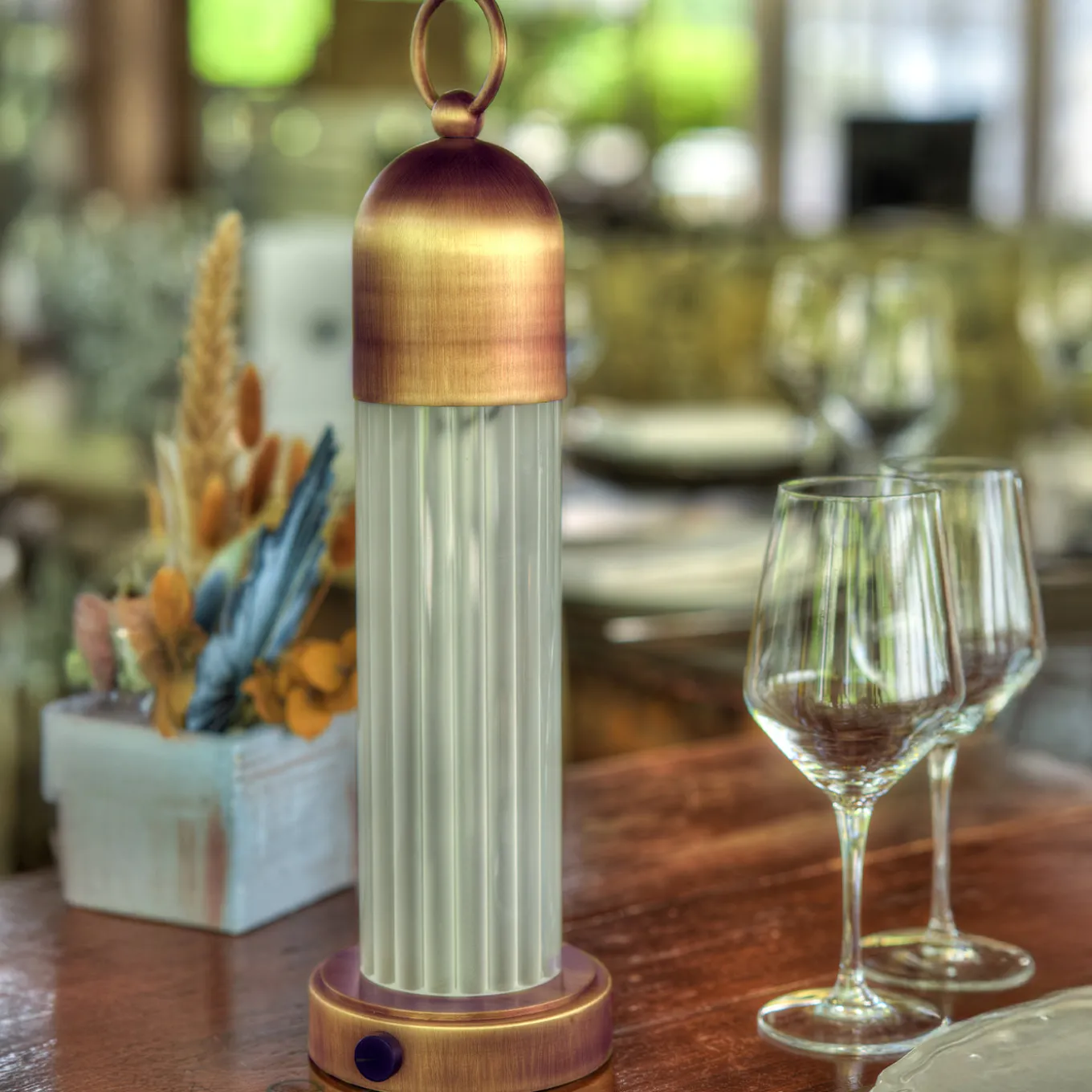 JELLYFISH Bronze and Matte White Portable Lamp by Luca Bussacchini