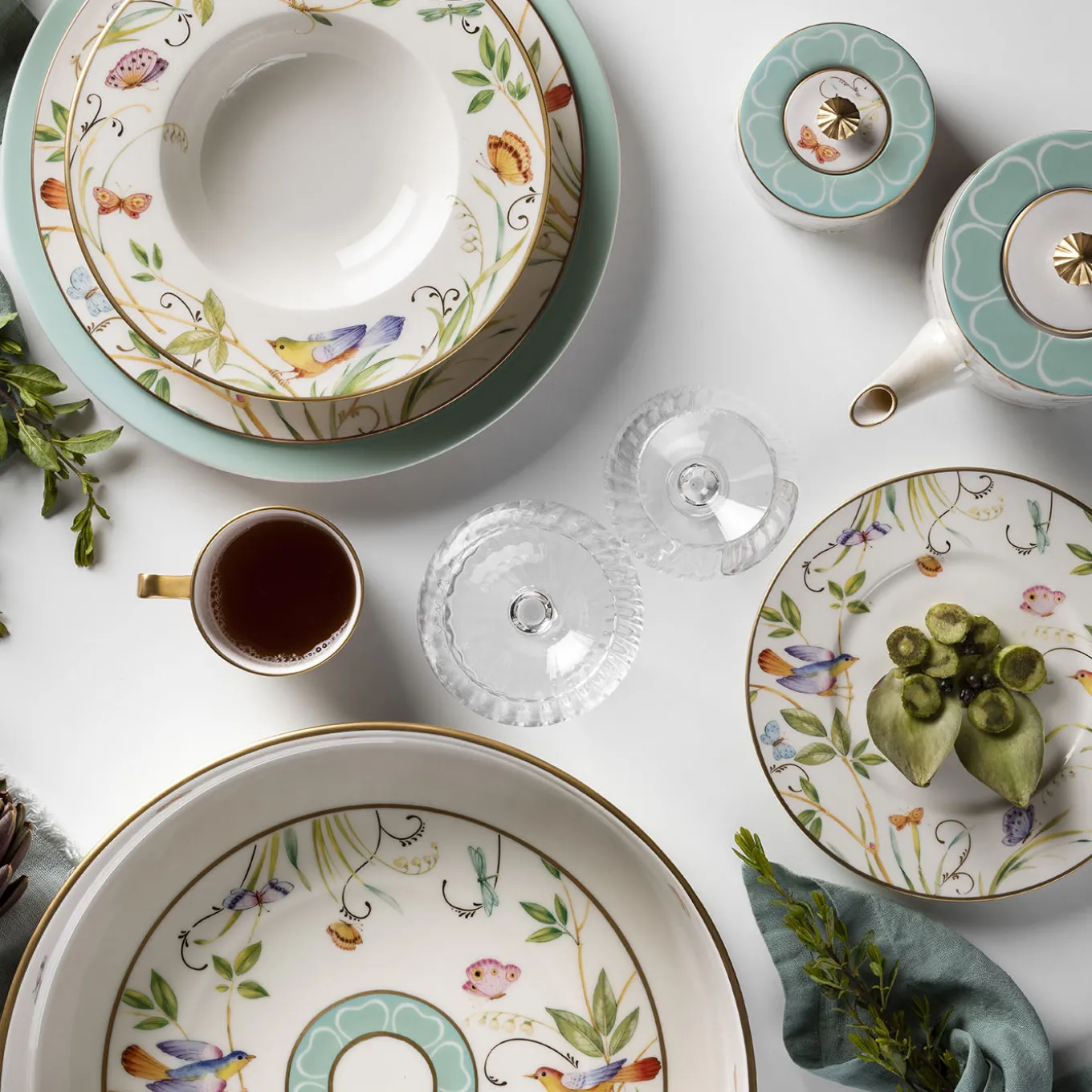 Jolie Set of 2 Porcelain Dinner Plates