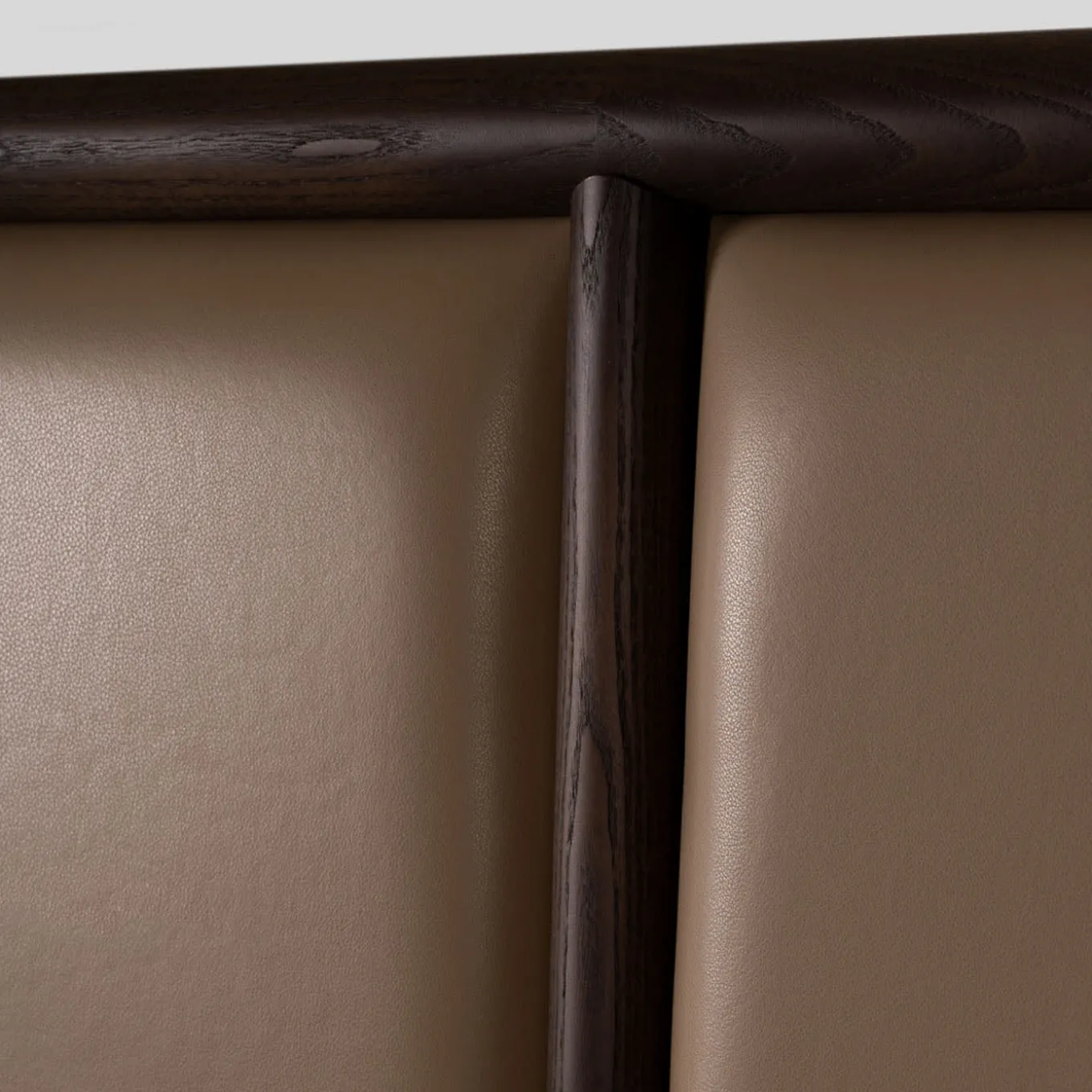 Joyce Bed by Libero Rutilo