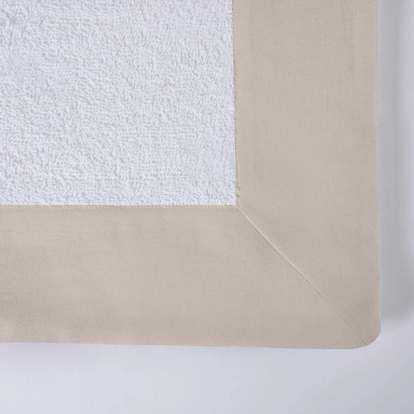 Kanapa Soft-Yellow & White Towel Set