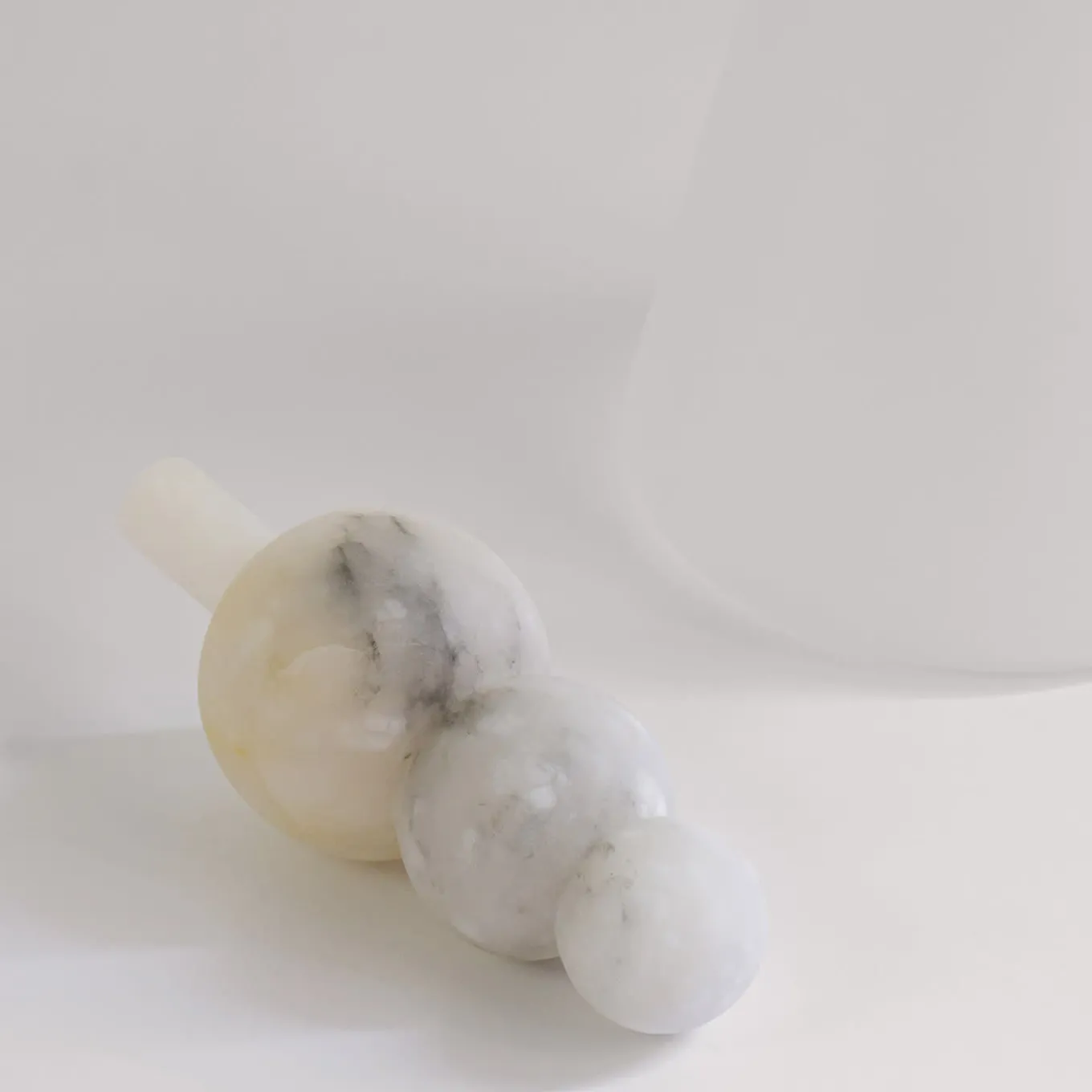 KITE V1 Glass & Alabaster Decorative Bottle