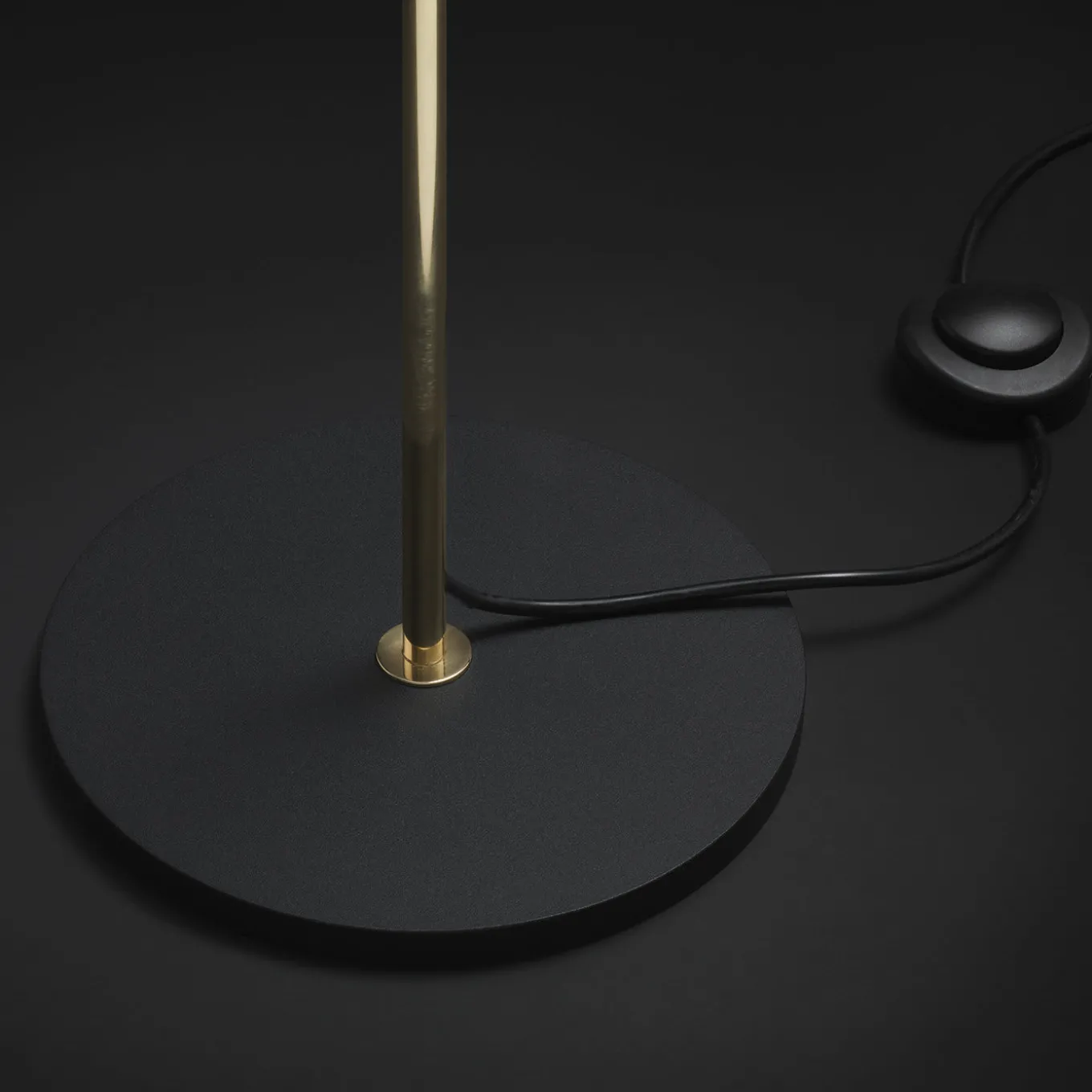 Lady V Black Low Floor Lamp in Brass